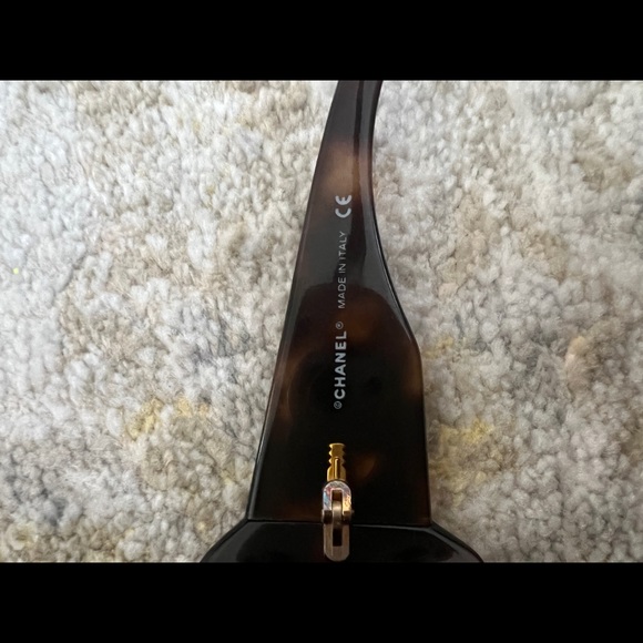 Chanel Mother of Pearl Sunglasses - Picture 4 of 10